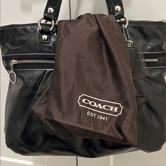 Coach (EUC) Poppy Daisy Liquid Gloss Tote - Picture 16 of 16